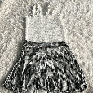 Kids ArtClass Black and white, skirt and top set! You size M(7-8 years)